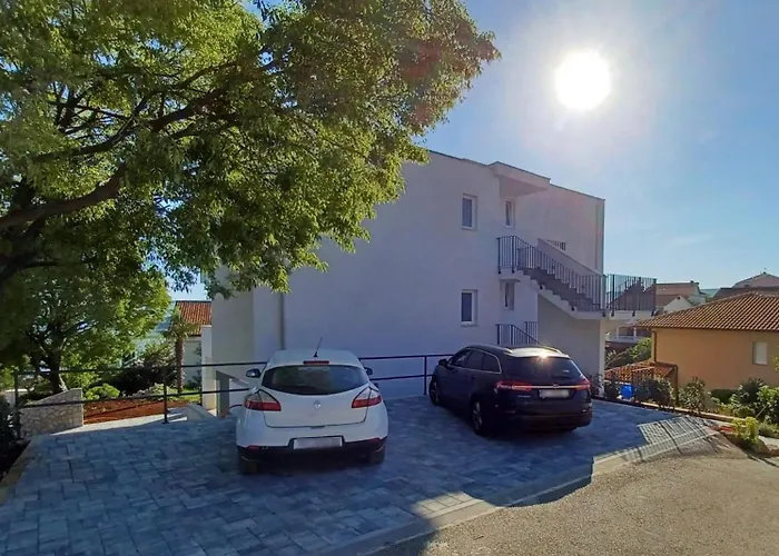 アパート Daria クルク